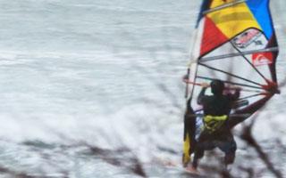 Wesh Family vs. Mediterranean Storm - Naish.com