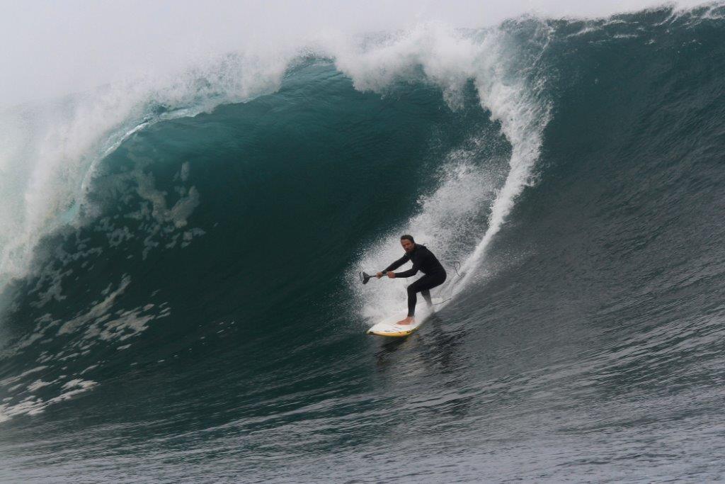 Arnaud Frennet drops in on some of the recent swell in Chile - Naish.com