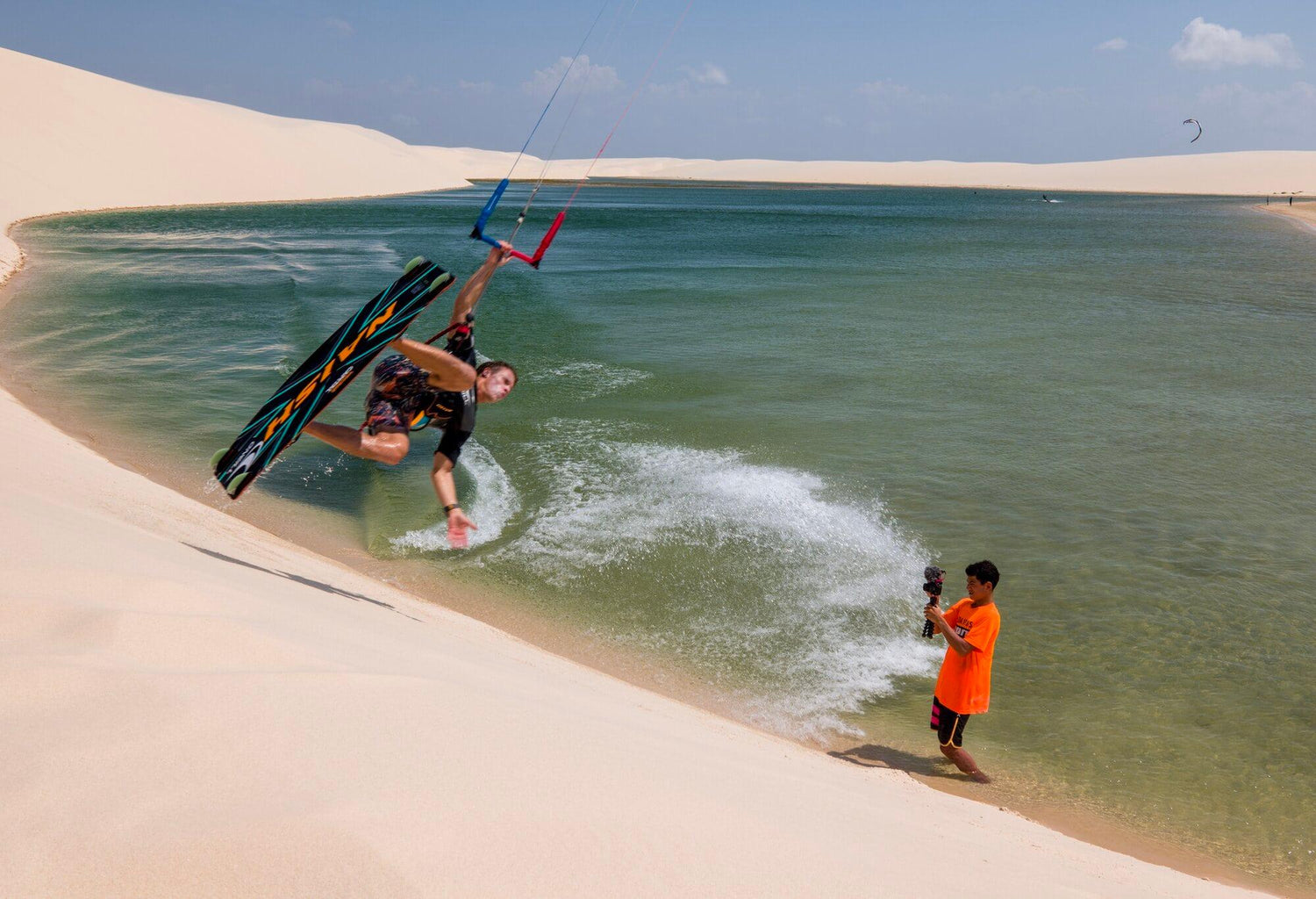 KEVVLOG³ #18 - Jumped Off a Sand Dune - Naish.com