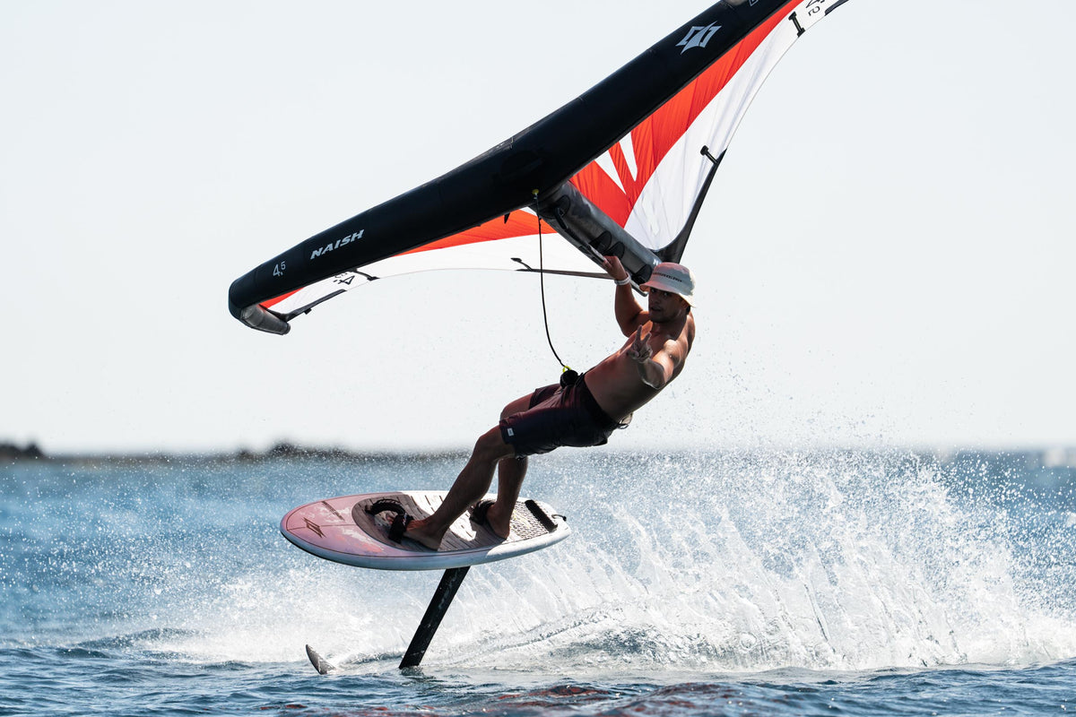 Foil Mast Carbon gallery image